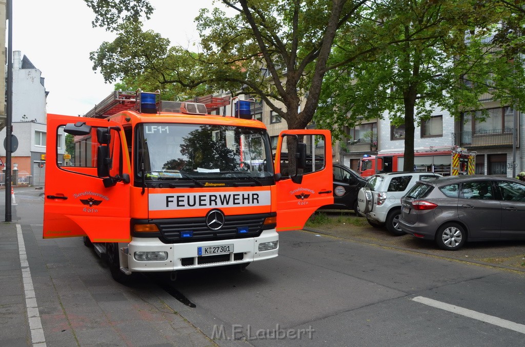 Feuer Wohnmobil Koeln Nippes Kempenerstr P020.JPG - Miklos Laubert